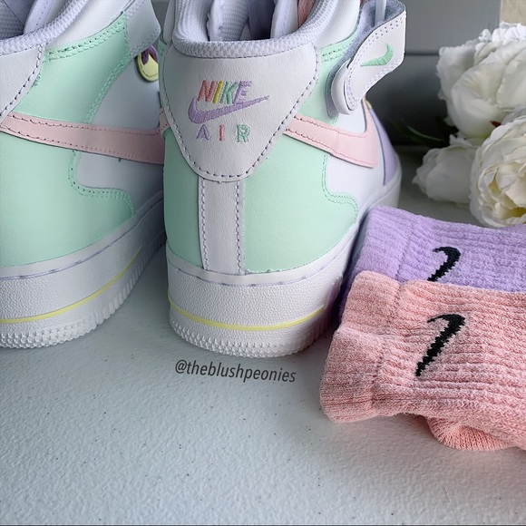 Nike Custom Air Force 1 Mid NWT - Picture 12 of 13